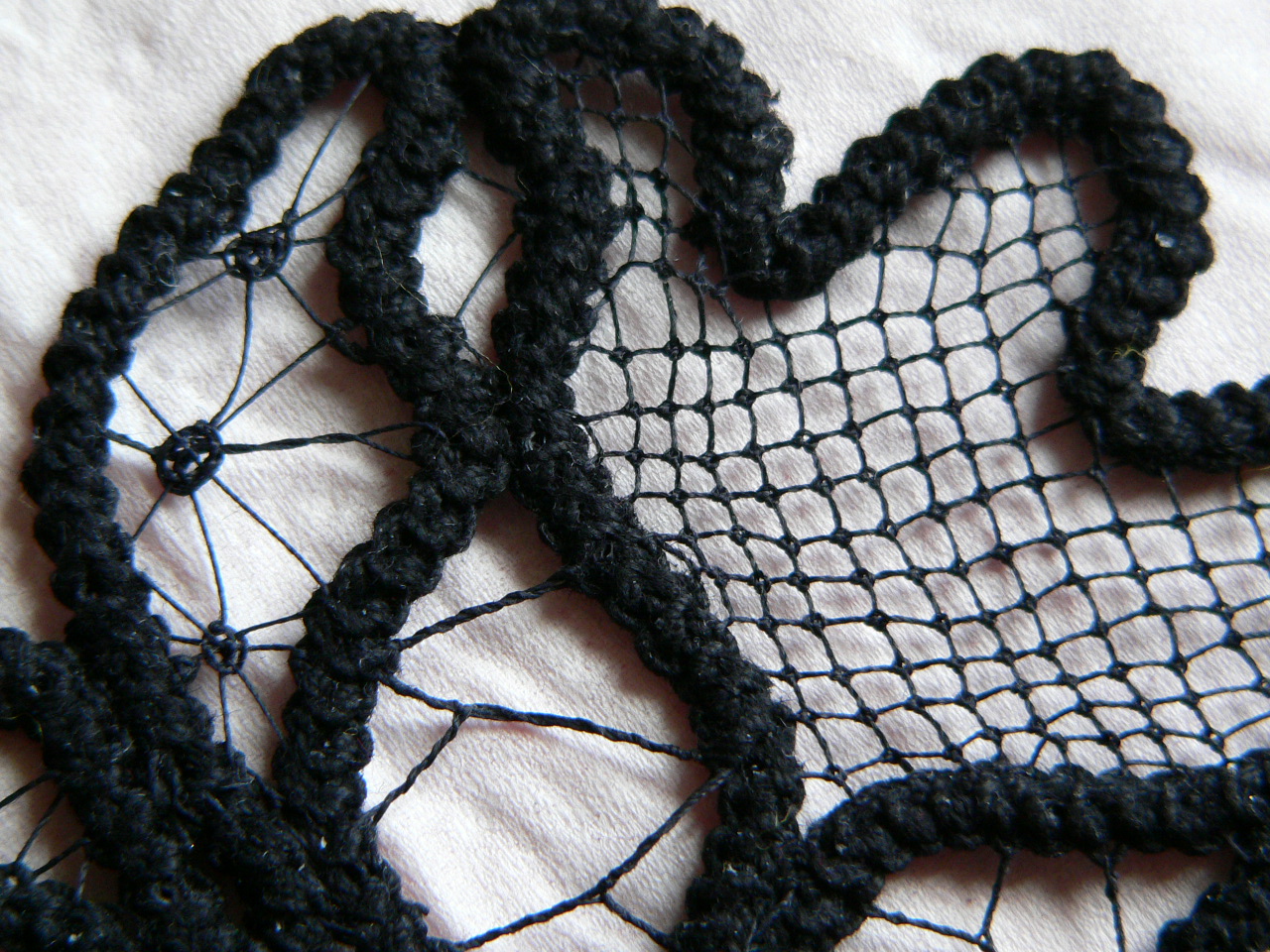 dentelle à l'aiguille