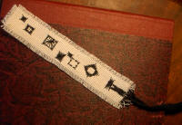 signet broderie noir et blanc réversible