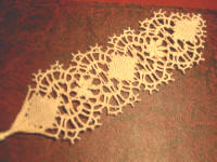 marque page dentelle aux fuseaux